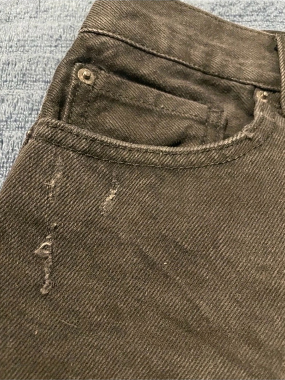 Forever 21 Black Denim Distressed High Rise Cut Off Frayed Hem Shorts Size 30 - Picture 4 of 6